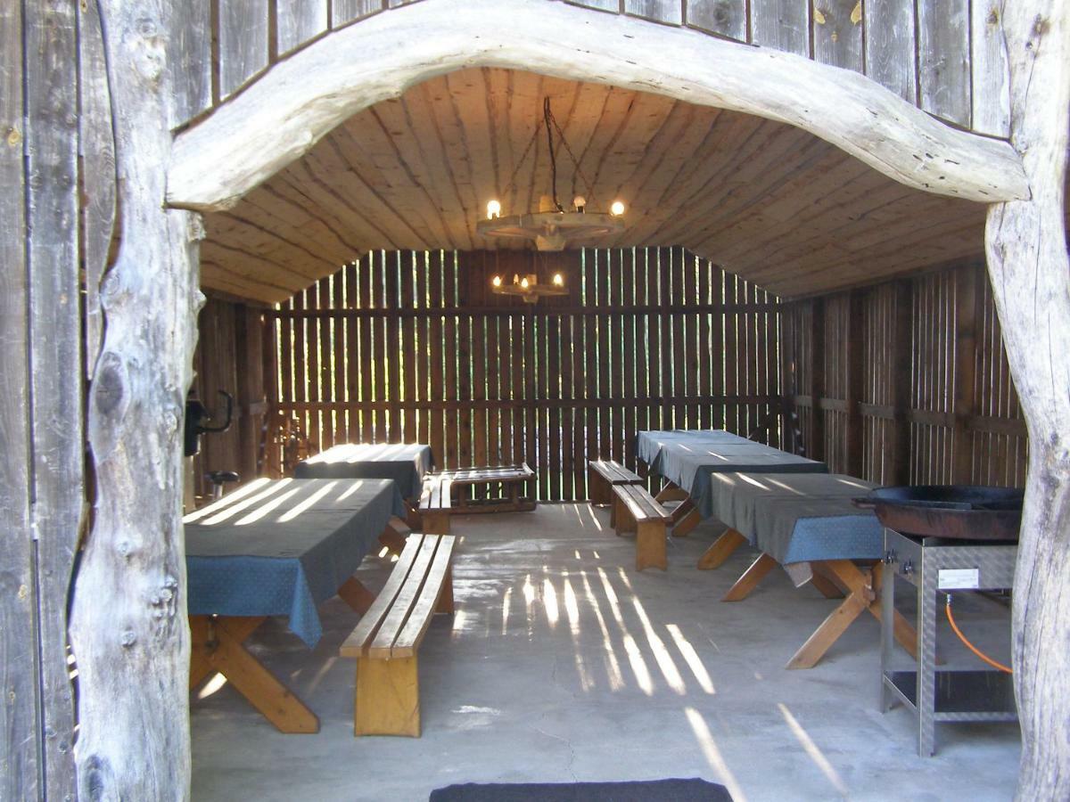 Kipi-Koovi Holiday Centre Exteriör bild